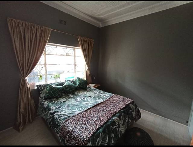 3 BEDROOM HOUSE FOR SALE IN KENSINGTON